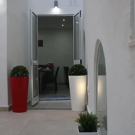 Гостевой дом Tj Boutique 4*